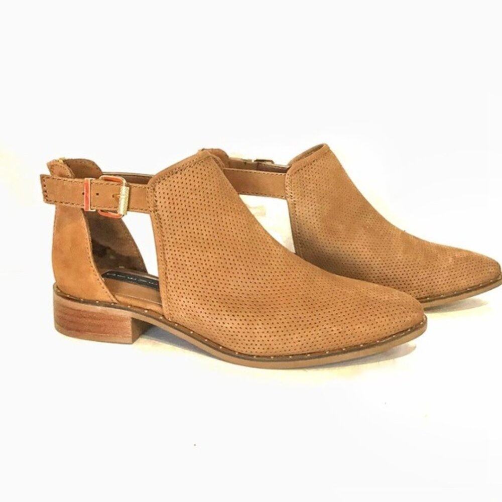 Steve Madden Booties Steven Cirsi Suede Perforated Bootie sz 9 Women's Tan